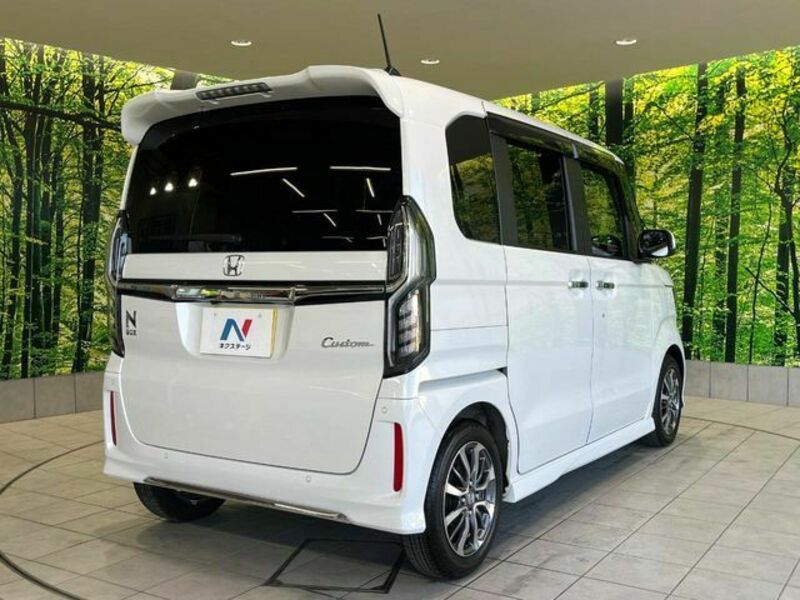 N BOX CUSTOM