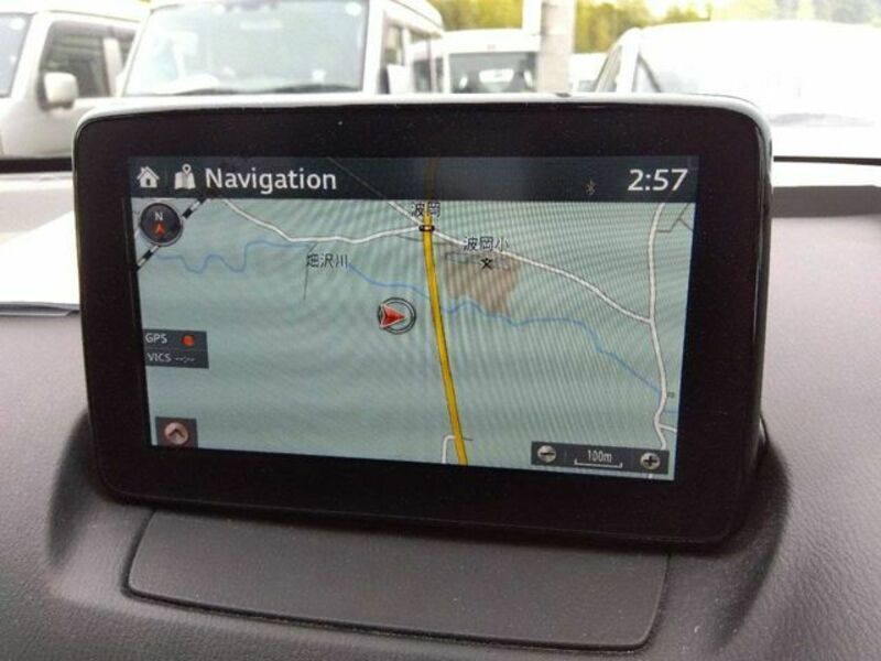 MAZDA2