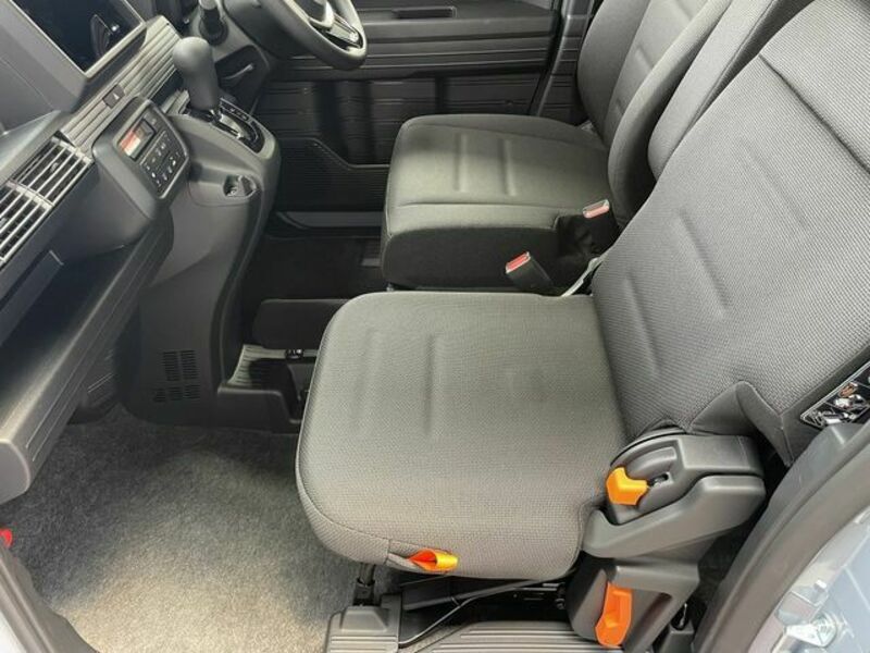 N-VAN