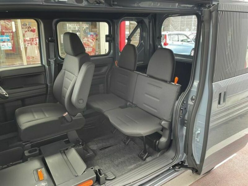 N-VAN