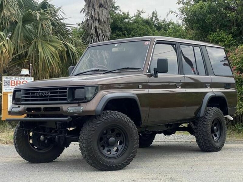 TOYOTA LAND CRUISER PRADO