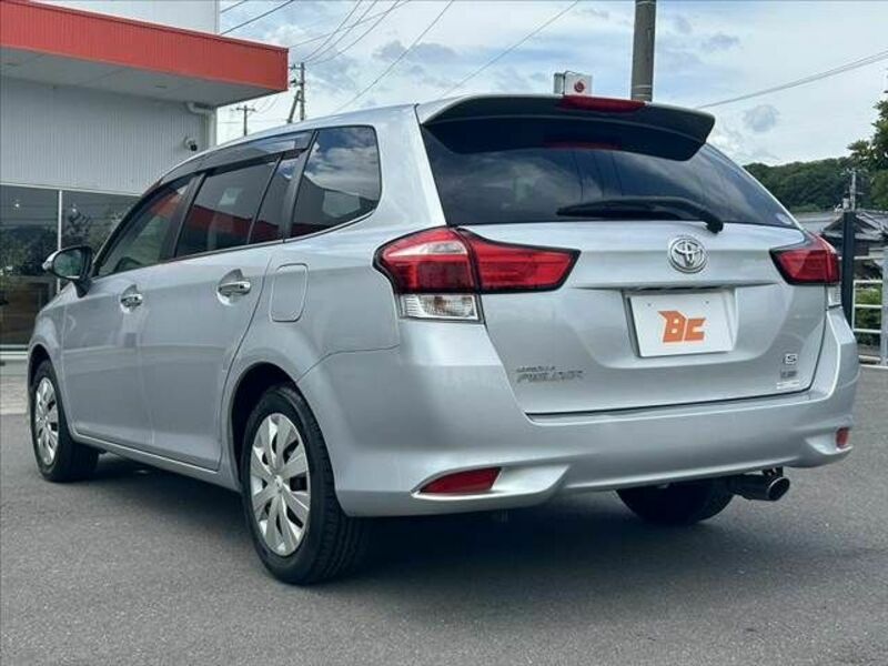COROLLA FIELDER