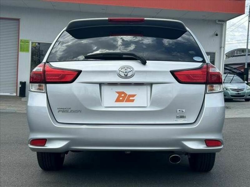 COROLLA FIELDER