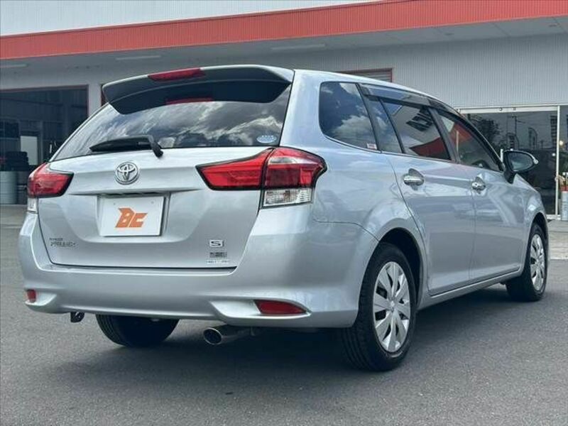 COROLLA FIELDER