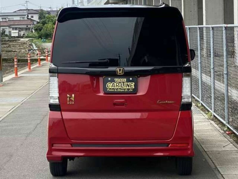 N BOX CUSTOM