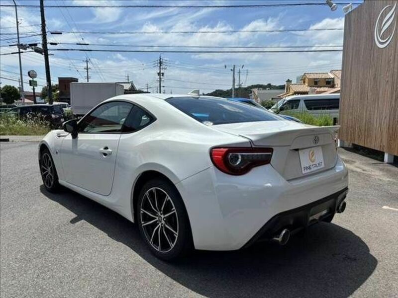 86