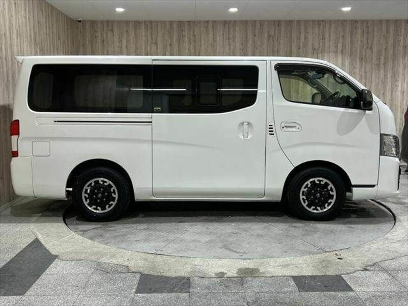 NV350 CARAVAN