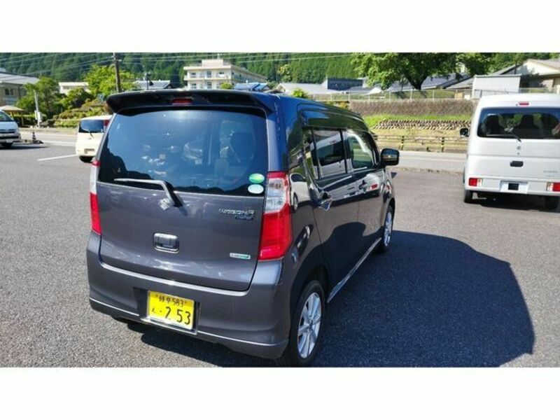 WAGON R