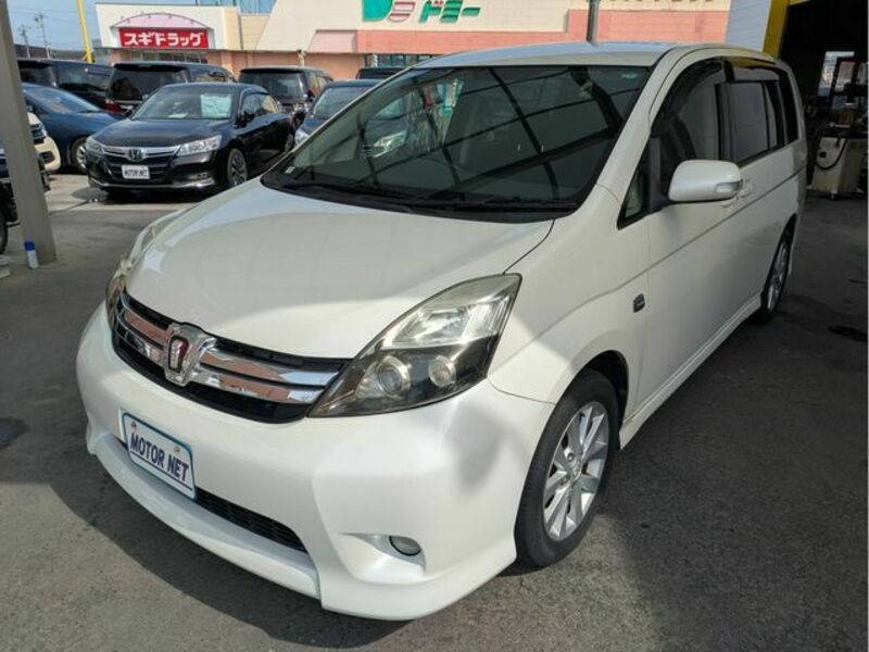 TOYOTA ISIS