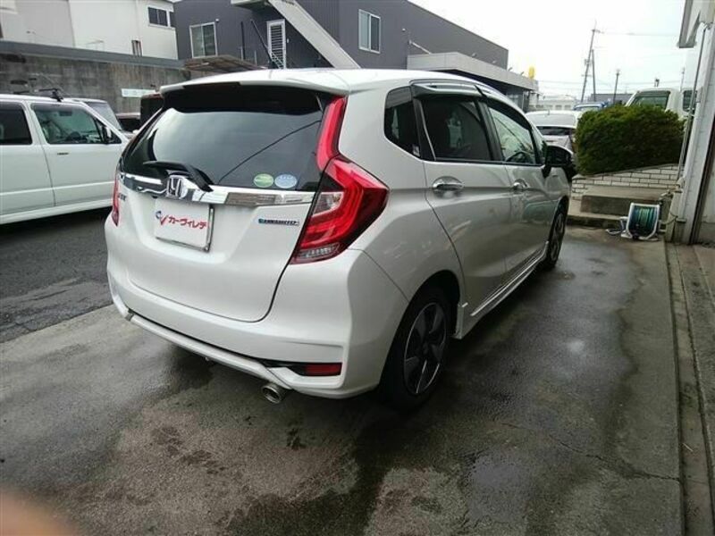 FIT HYBRID