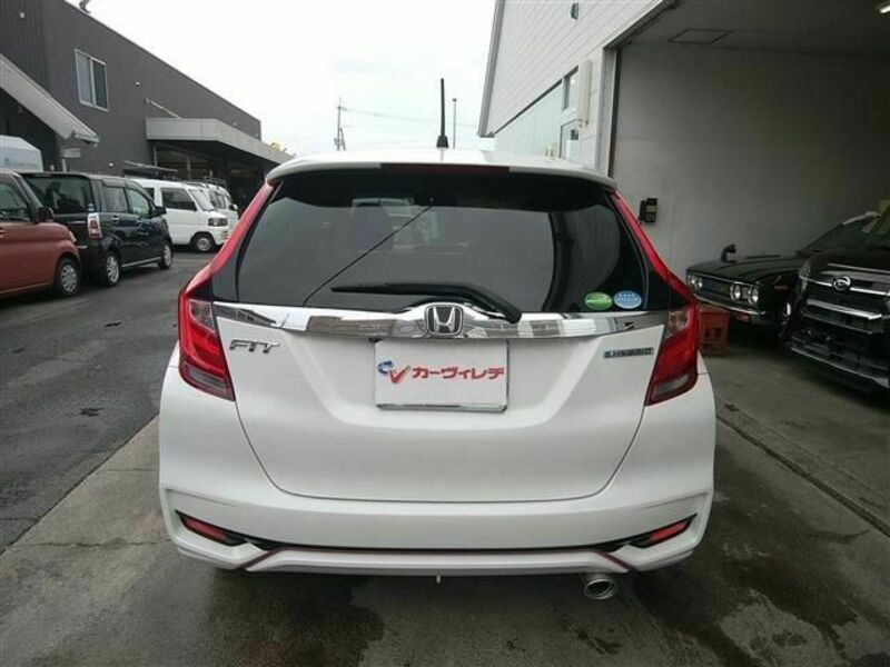 FIT HYBRID