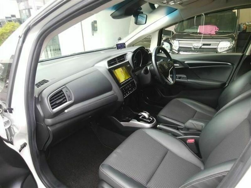 FIT HYBRID