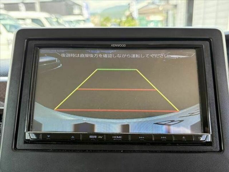N BOX