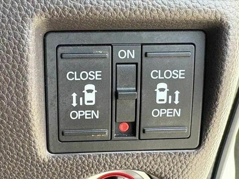 N BOX