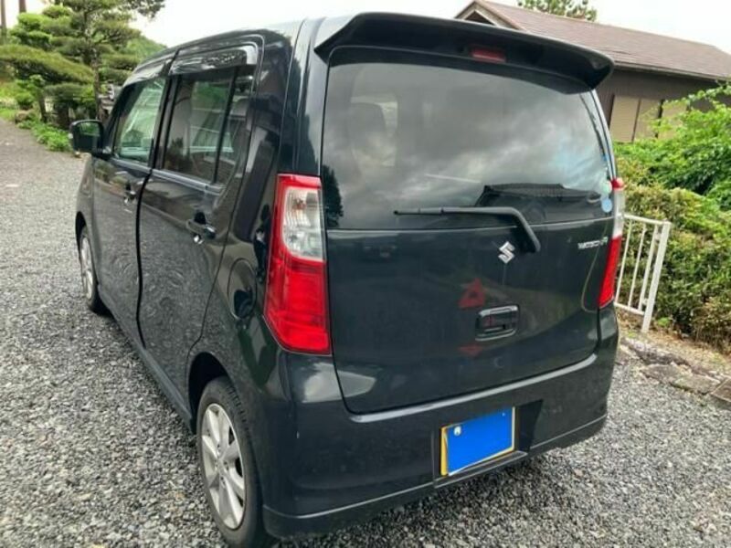 WAGON R