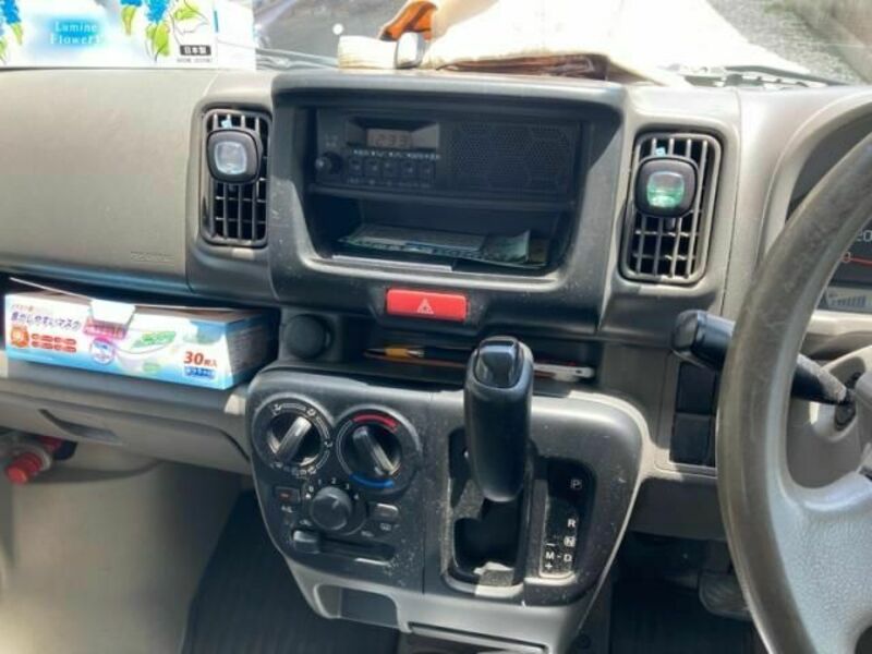 MINICAB VAN