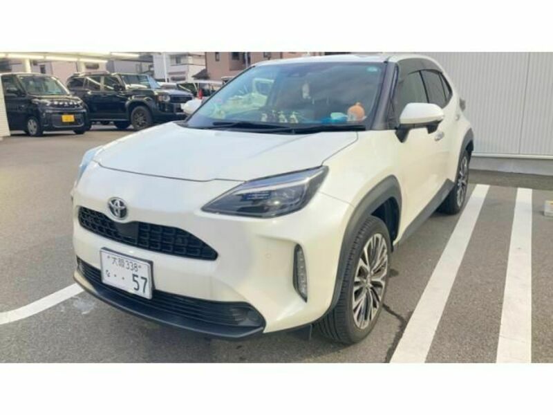 YARIS CROSS