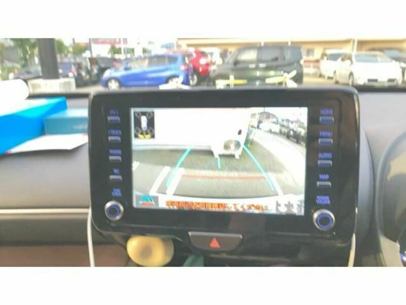 YARIS CROSS