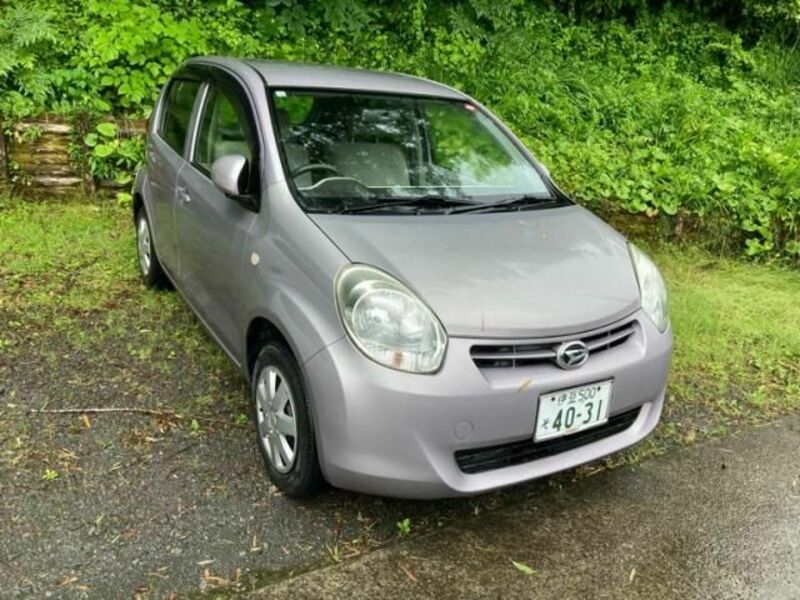 DAIHATSU BOON