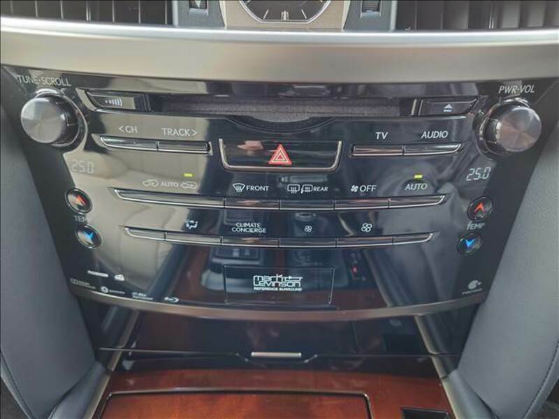 LX