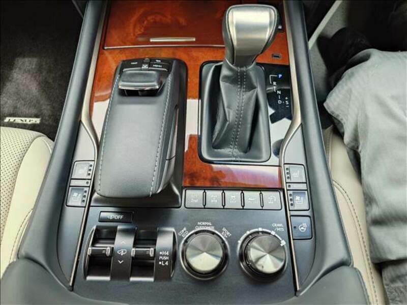 LX