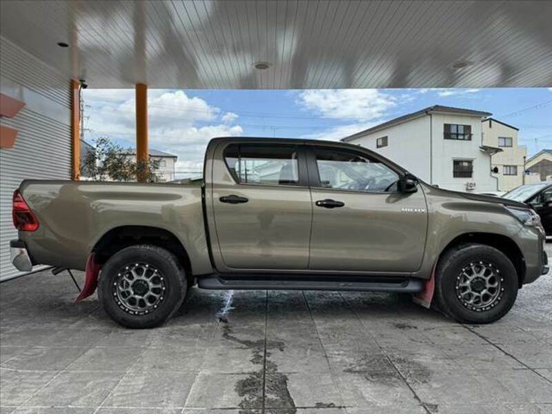 HILUX