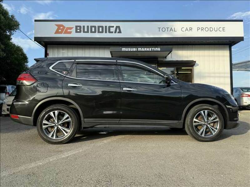 X-TRAIL