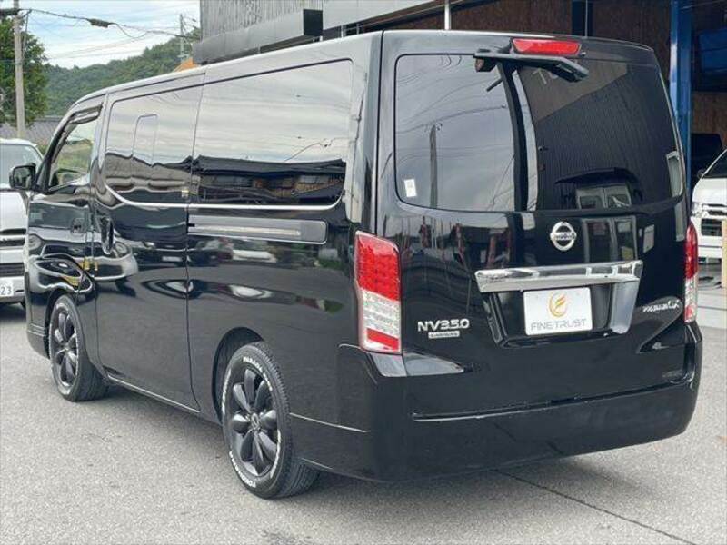 NV350 CARAVAN