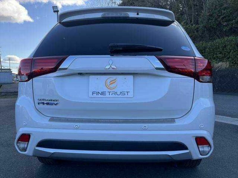 OUTLANDER PHEV