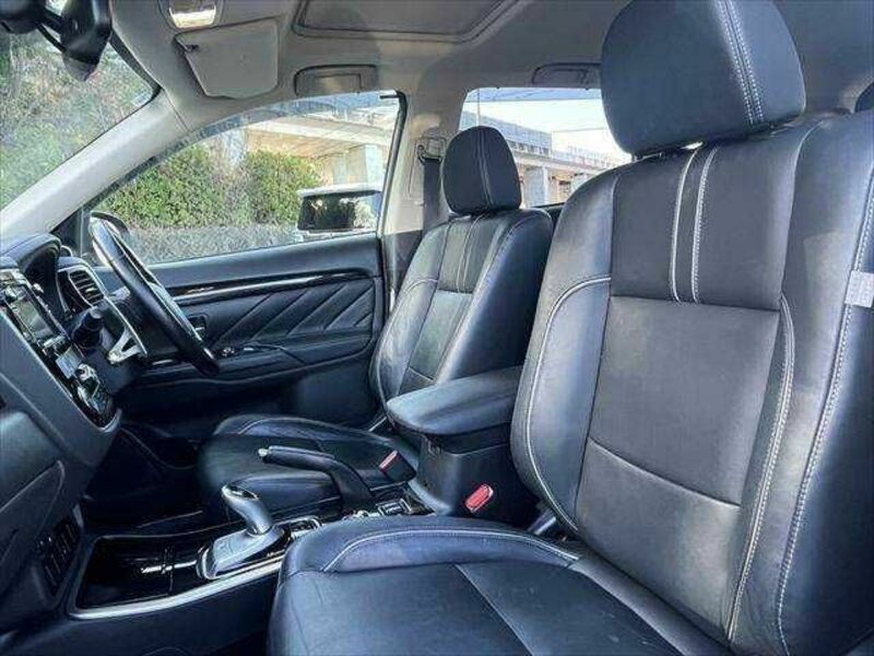 OUTLANDER PHEV