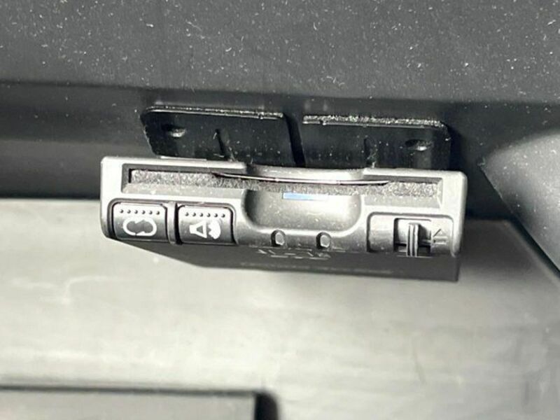 N BOX