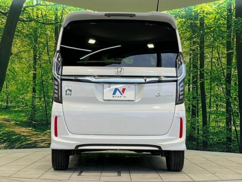 N BOX CUSTOM