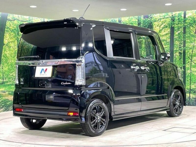 N BOX CUSTOM