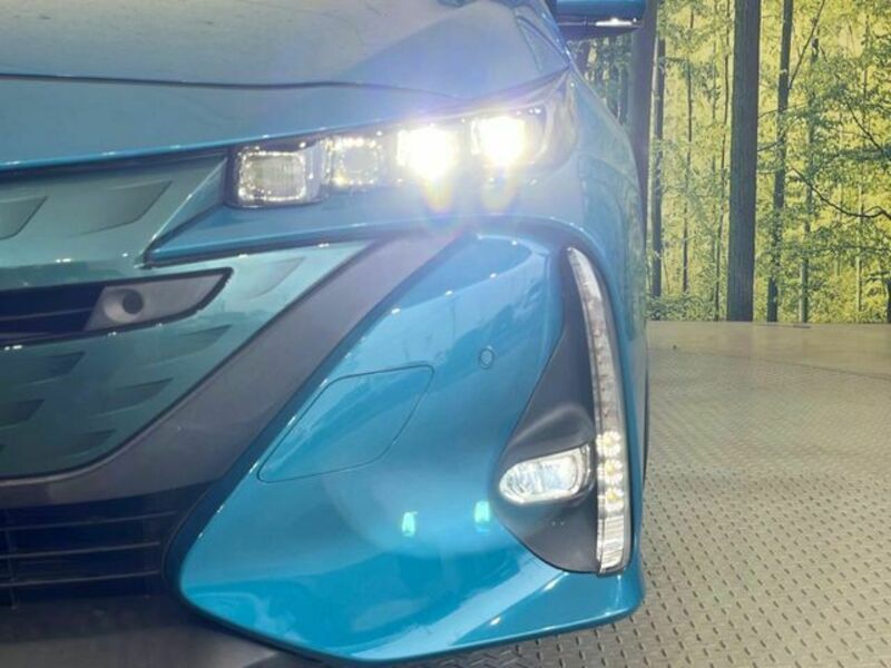 PRIUS PHV