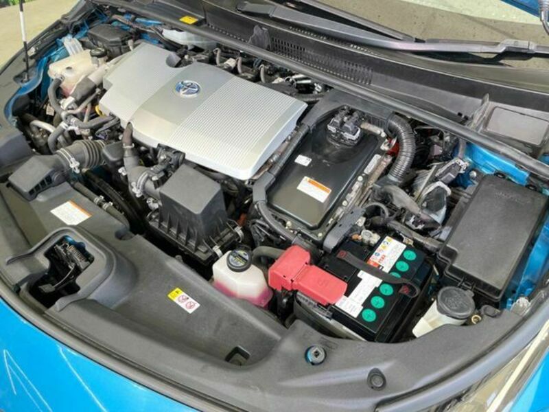 PRIUS PHV