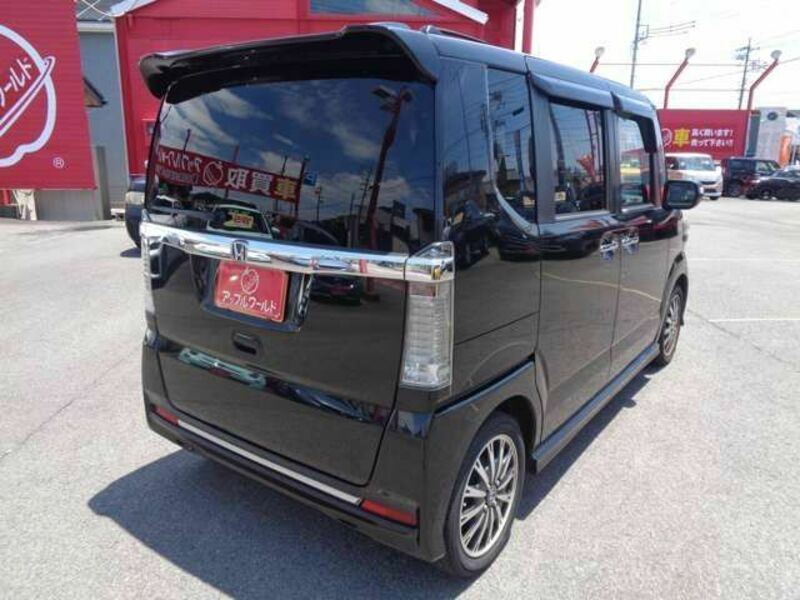 N BOX CUSTOM