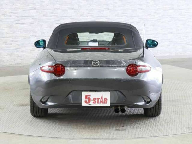 ROADSTER