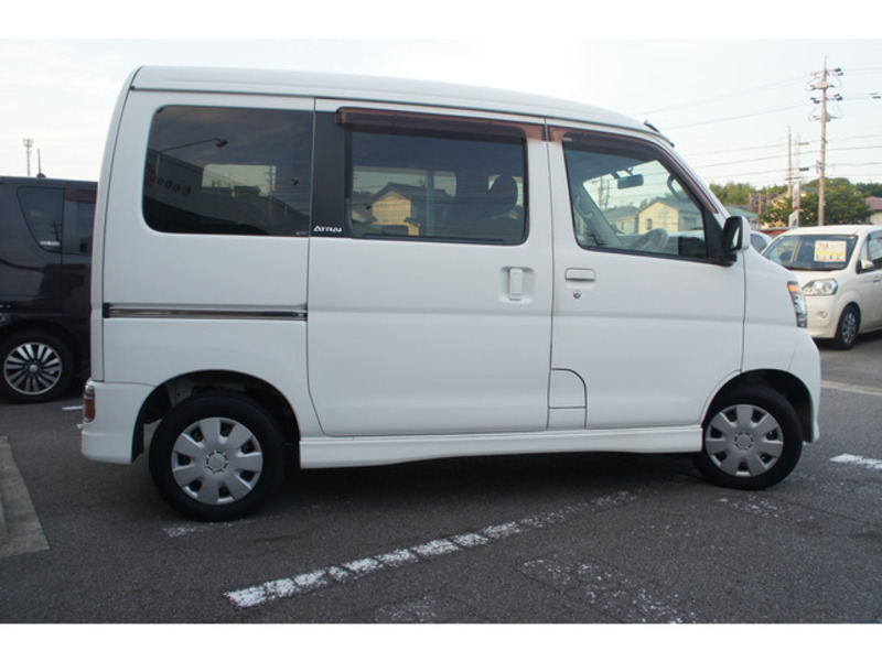 ATRAI WAGON