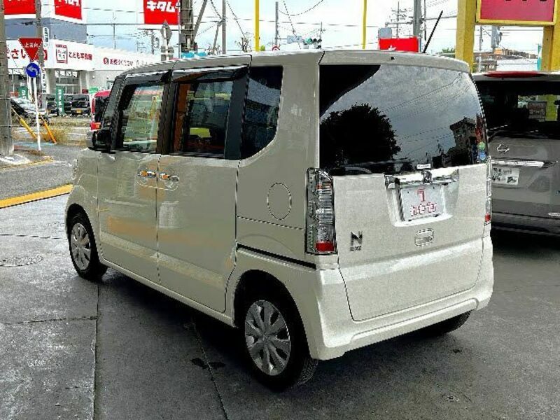 N BOX
