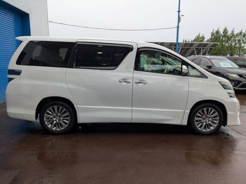 VELLFIRE