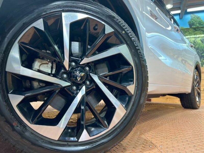 OUTLANDER PHEV