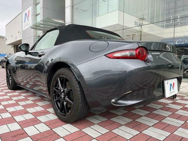 ROADSTER
