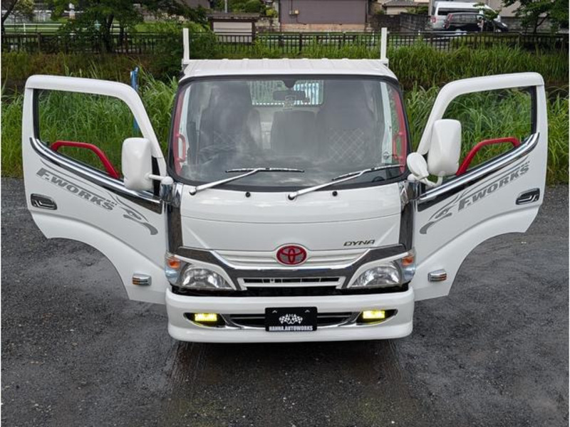 TOYOTA DYNA