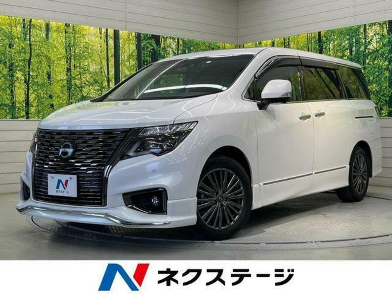 NISSAN ELGRAND