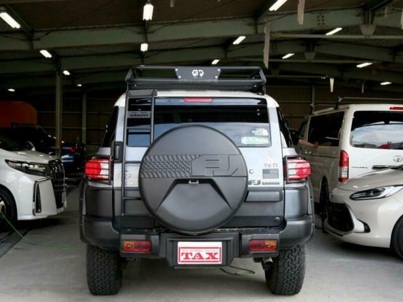 FJ CRUISER