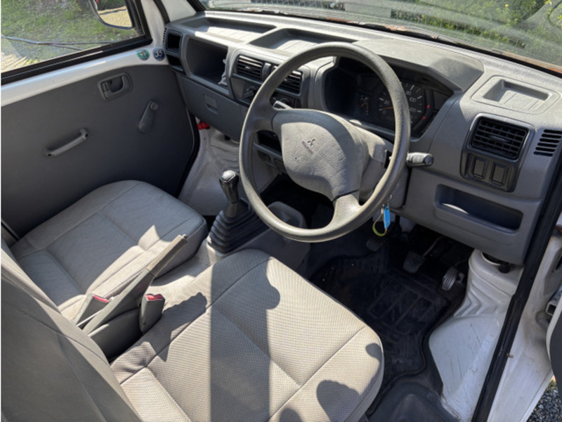 MINICAB TRUCK