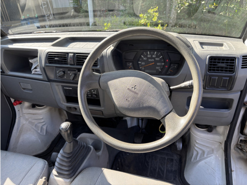 MINICAB TRUCK