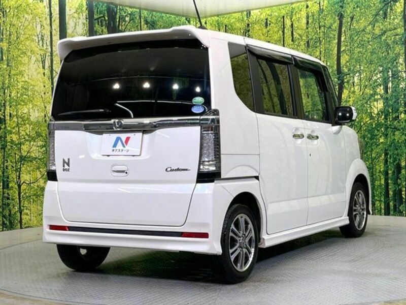 N BOX CUSTOM