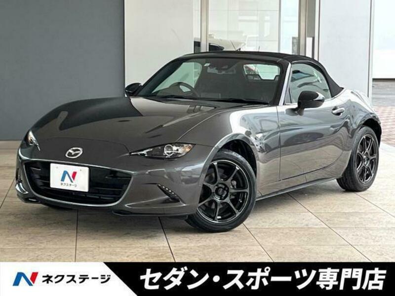ROADSTER-0
