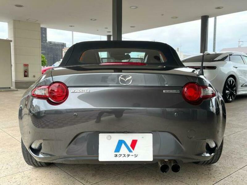 ROADSTER